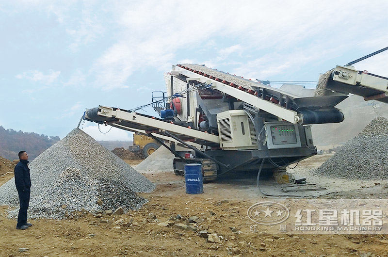 車載一體碎石機占地小，工作靈活