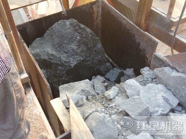 印尼尾礦加工現場，進料粒度大，出料5-10mm