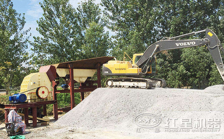 可一次成型的日產(chǎn)3千方沙的石子生產(chǎn)線現(xiàn)場投資少，早賺錢