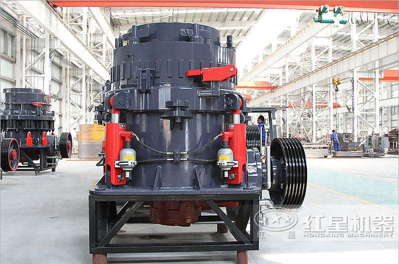 全液壓圓錐破碎機GYS300，出料粒形更好