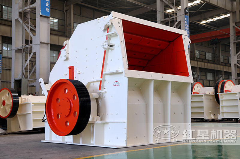 反擊式破碎機出料自動調(diào)節(jié)，粒型好