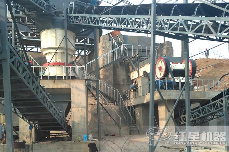 河南客戶(hù)900×1200破碎機(jī)作業(yè)現(xiàn)場(chǎng)圖 河南客戶(hù)900×1200破碎機(jī)作業(yè)現(xiàn)場(chǎng)圖