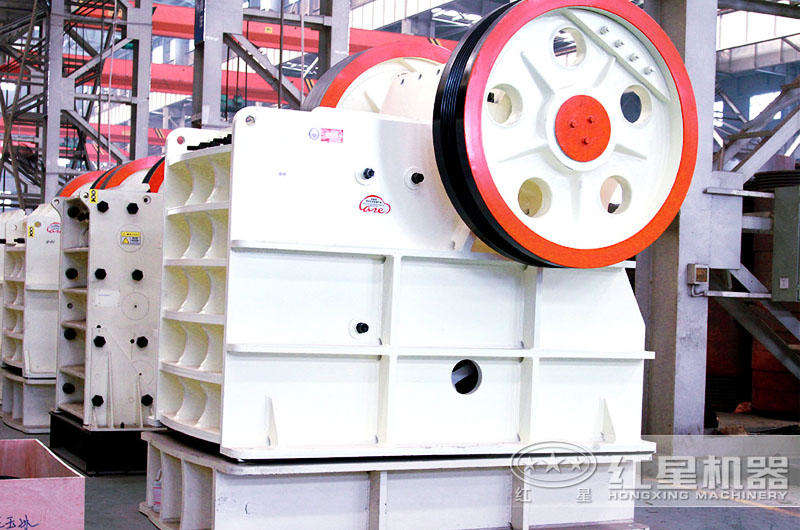 德版顎式破碎機：深V破碎腔，提高破碎比