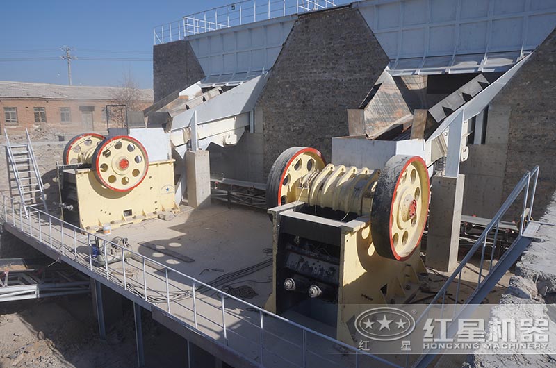 河北時(shí)產(chǎn)700噸破碎生產(chǎn)線:顎式破碎機(jī) 河北時(shí)產(chǎn)700噸破碎生產(chǎn)線:顎式破碎機(jī)