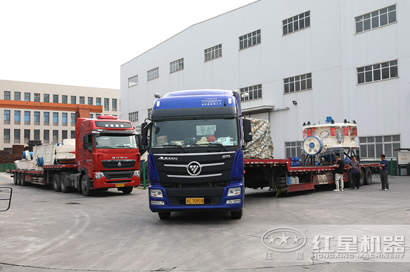 圓錐破碎機設備陸續(xù)發(fā)往各地 圓錐破碎機設備陸續(xù)發(fā)往各地