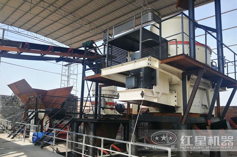 石頭制沙加工現場 石頭制沙加工現場