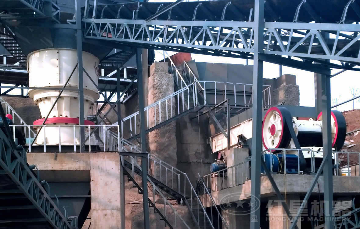 花崗巖制砂生產(chǎn)線現(xiàn)場(chǎng) 花崗巖制砂生產(chǎn)線現(xiàn)場(chǎng)