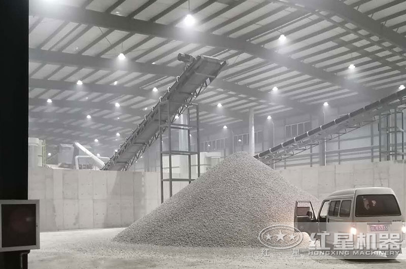 砂石骨料制備現(xiàn)場(chǎng) 砂石骨料制備現(xiàn)場(chǎng)