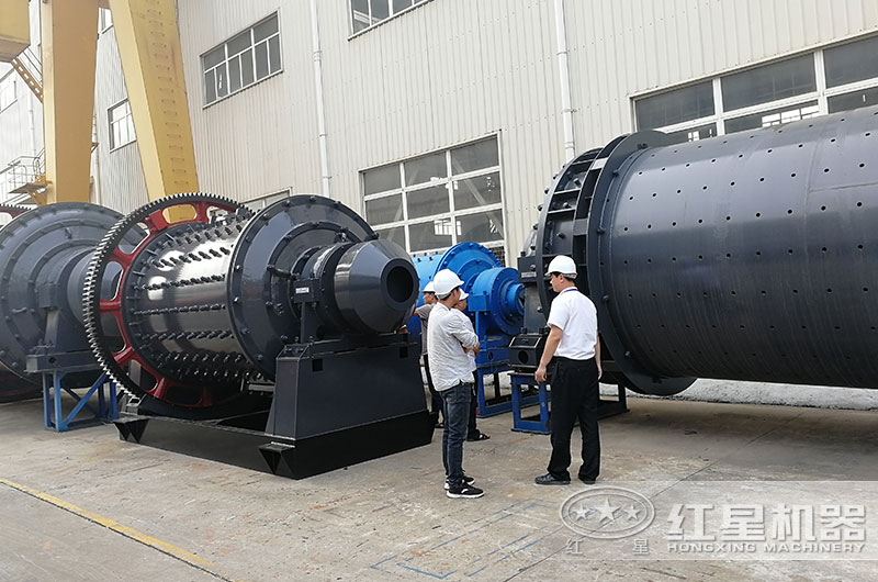 客戶來廠考察參觀球磨機設備 客戶來廠考察參觀球磨機設備