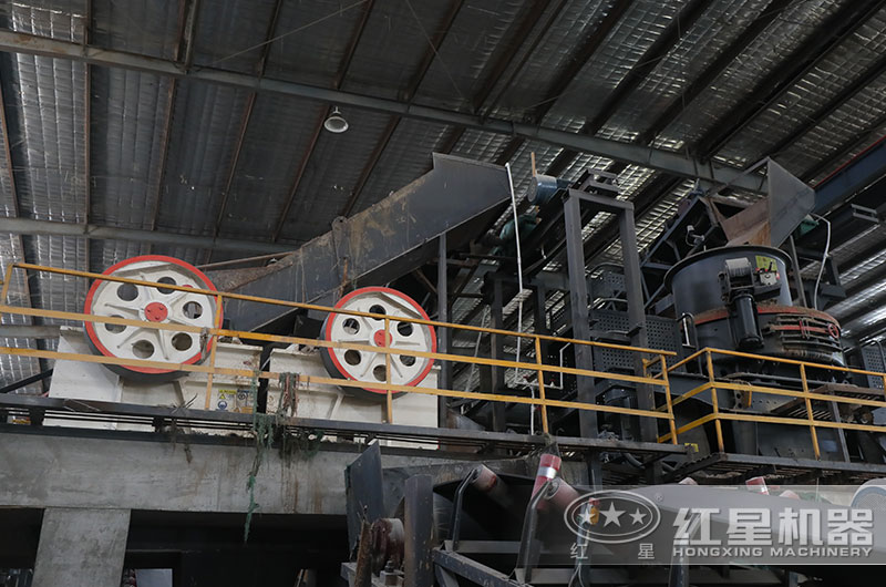 煤矸石粉碎加工客戶現(xiàn)場實拍 煤矸石粉碎加工客戶現(xiàn)場實拍